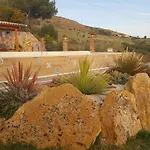A Robba De Pupi فندق مبيت وإفطار أغريجنتو