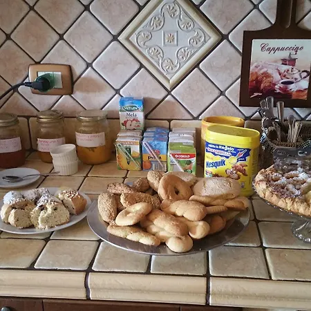 Nocleg ze śniadaniem A Robba De Pupi 3*