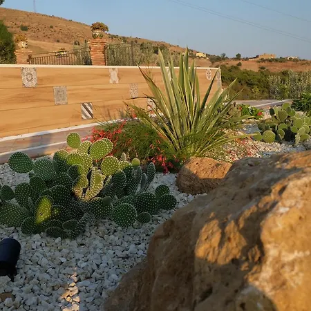 Oda ve Kahvaltı A Robba De Pupi Agrigento