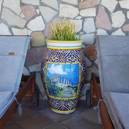 A Robba De Pupi 3* Αγκριτζέντο